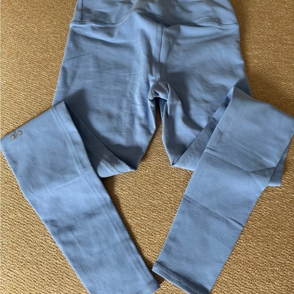 ALO Yoga Sky Blue Leggings - Picture 2 of 4